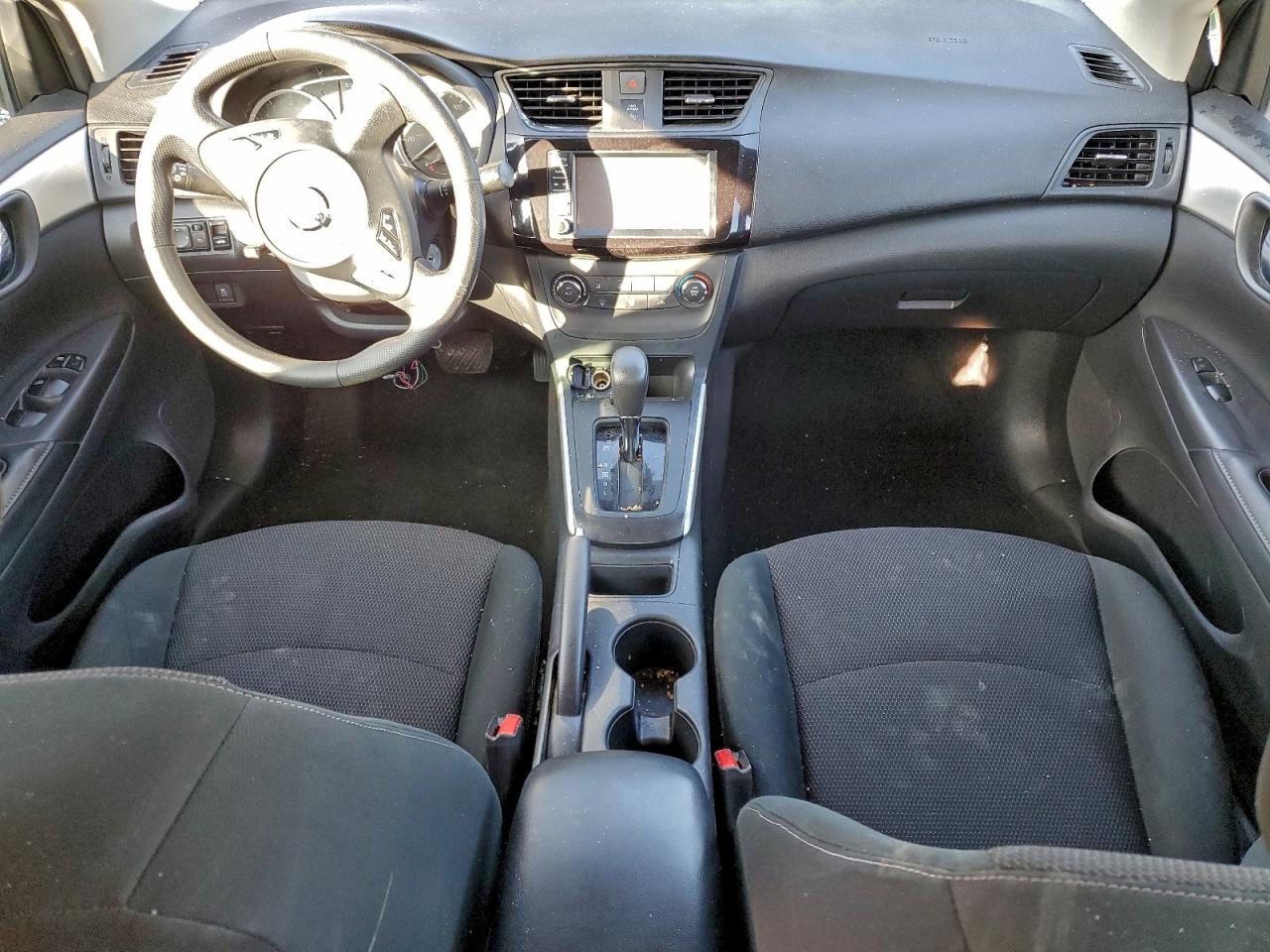 2019 NISSAN SENTRA S photo 8