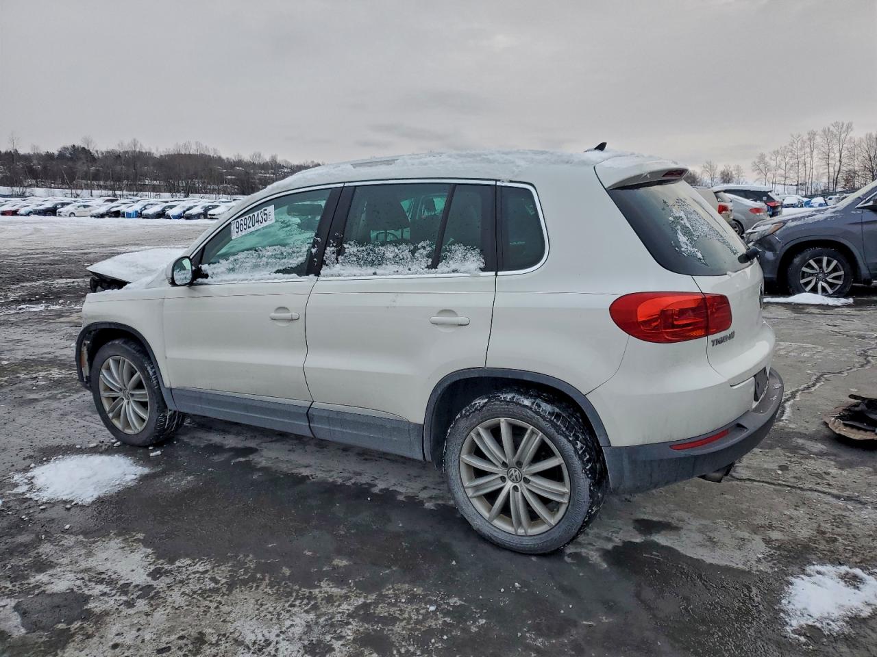 2012 VOLKSWAGEN TIGUAN S photo 2