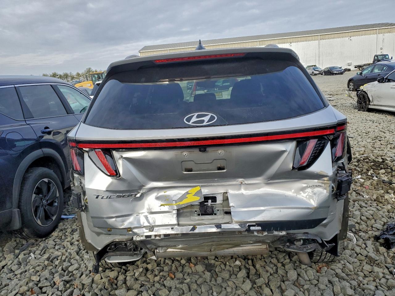 2022 HYUNDAI TUCSON SEL photo 6