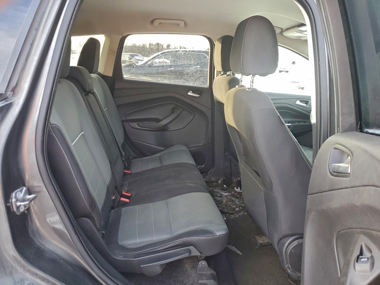2015 FORD ESCAPE SE photo 11
