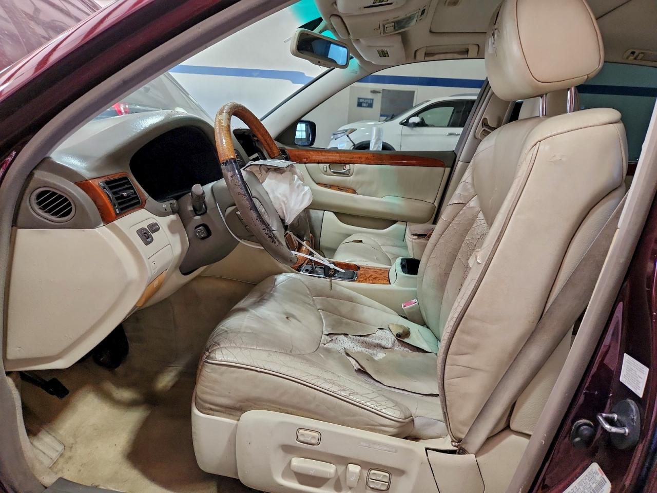 2002 LEXUS LS 430 photo 7