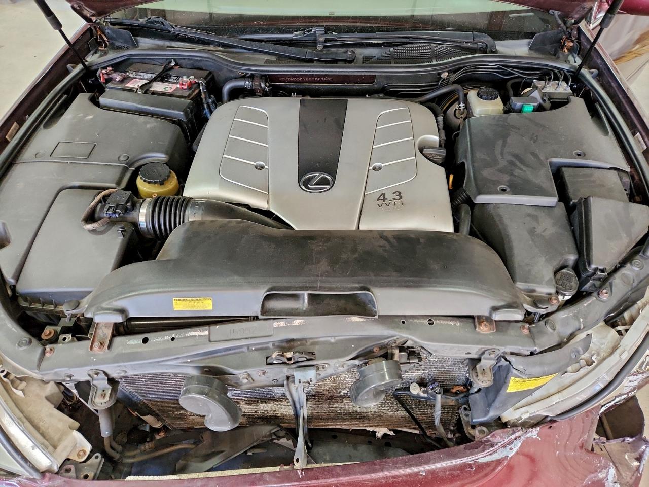 2002 LEXUS LS 430 photo 11