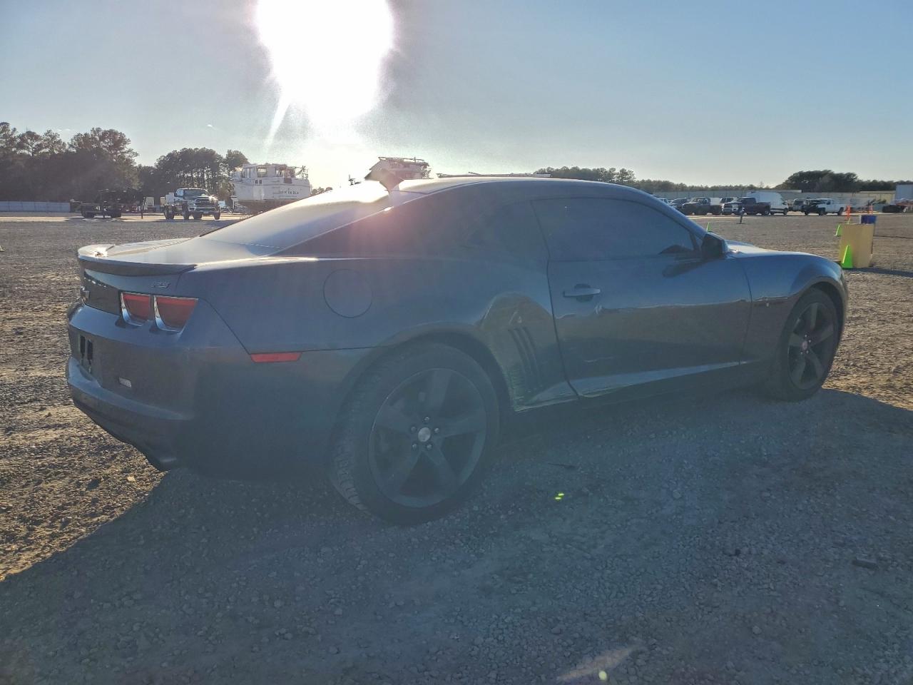 2011 CHEVROLET CAMARO LT photo 3