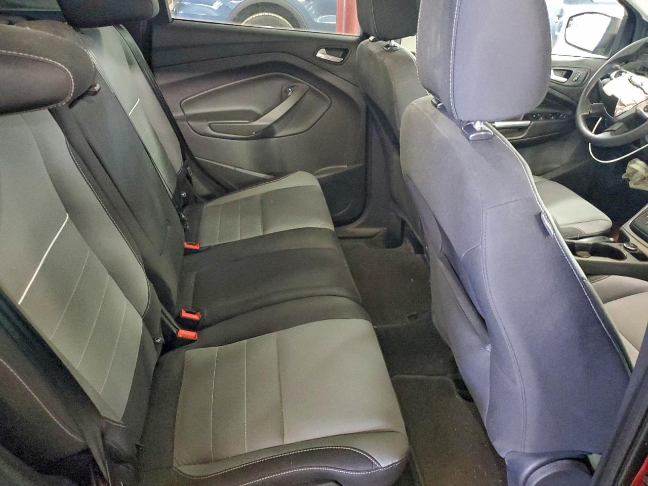 2015 FORD ESCAPE SE photo 11