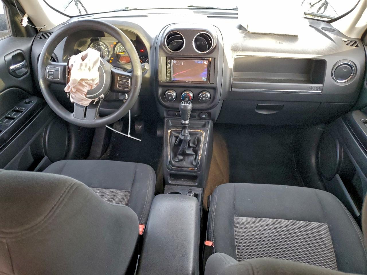 2014 JEEP PATRIOT SPORT photo 15