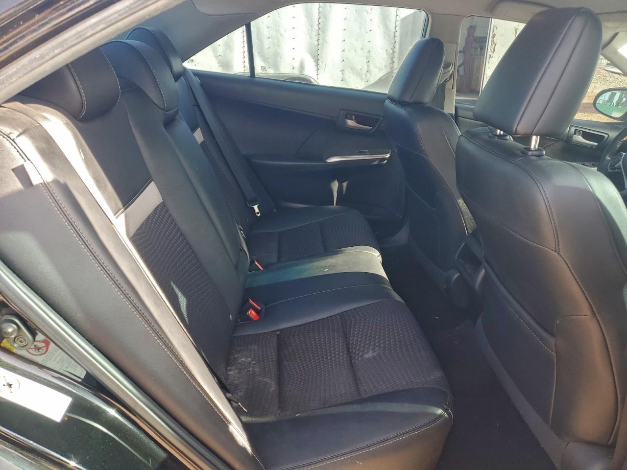 2014 TOYOTA CAMRY L photo 10