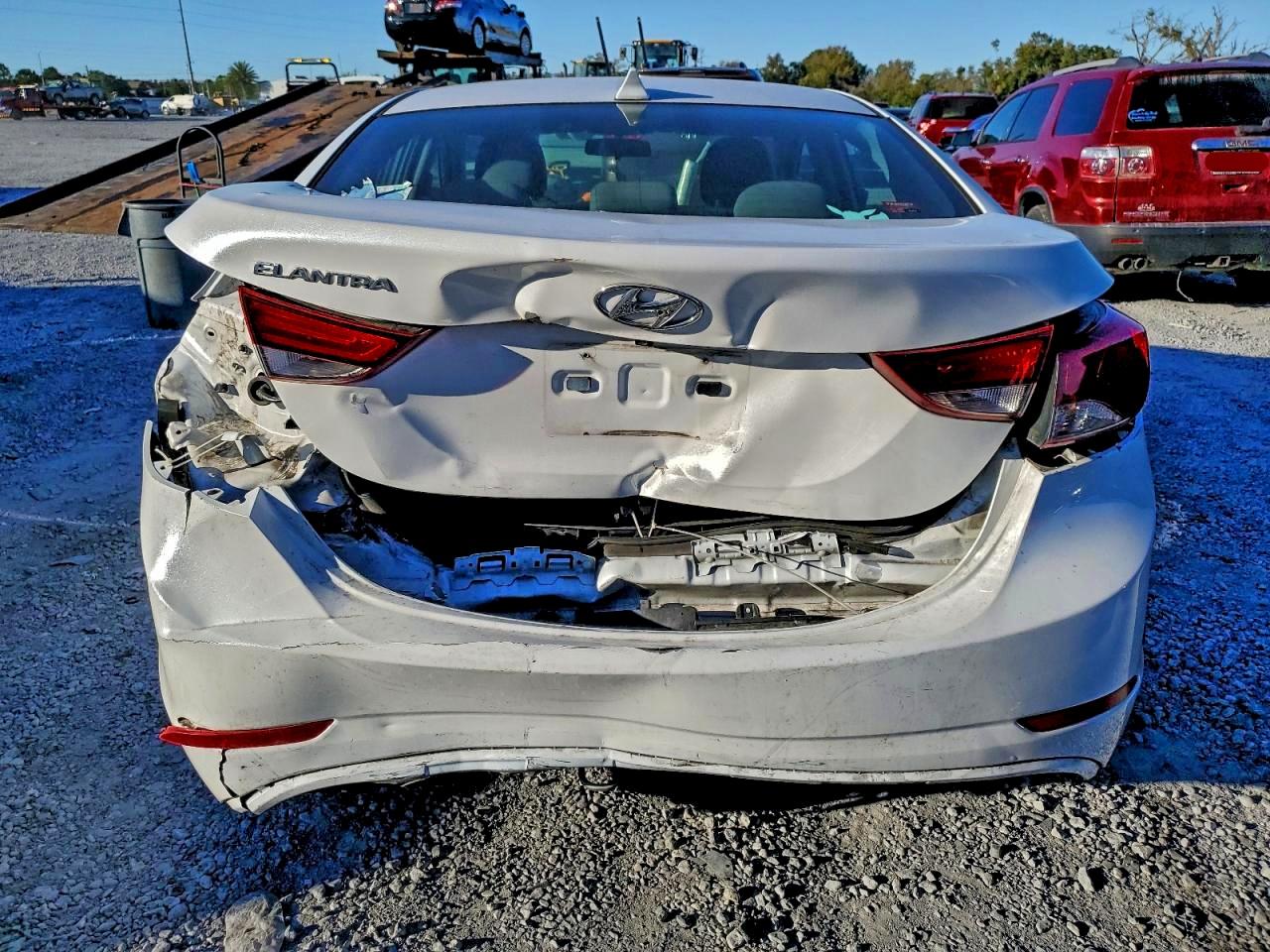2016 HYUNDAI ELANTRA SE photo 6
