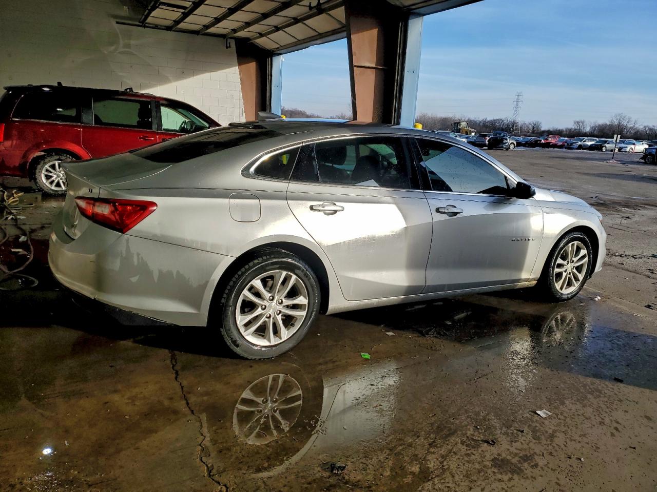 2018 CHEVROLET MALIBU LT photo 3