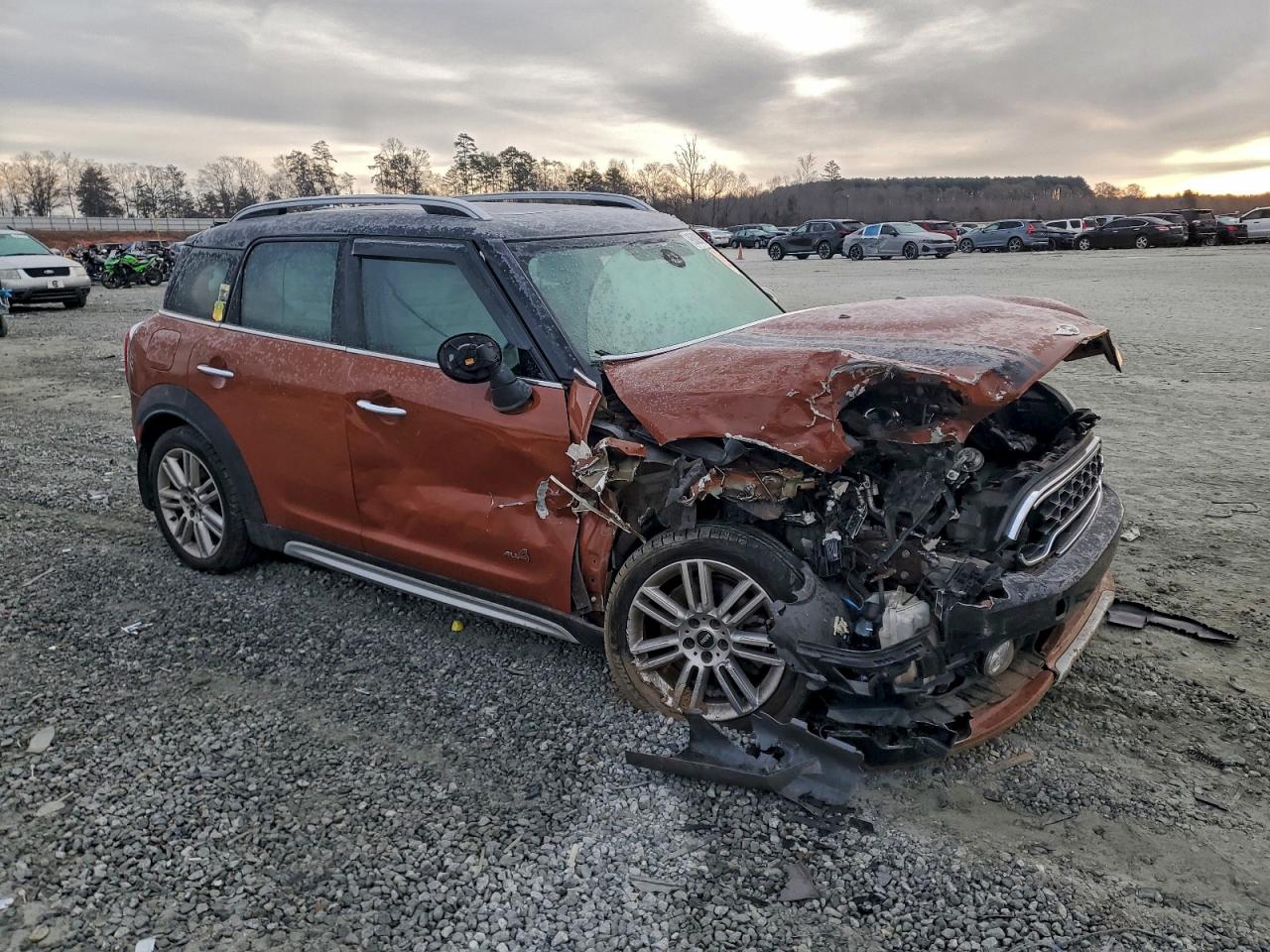 2017 MINI COOPER S COUNTRYMAN ALL4 photo 4