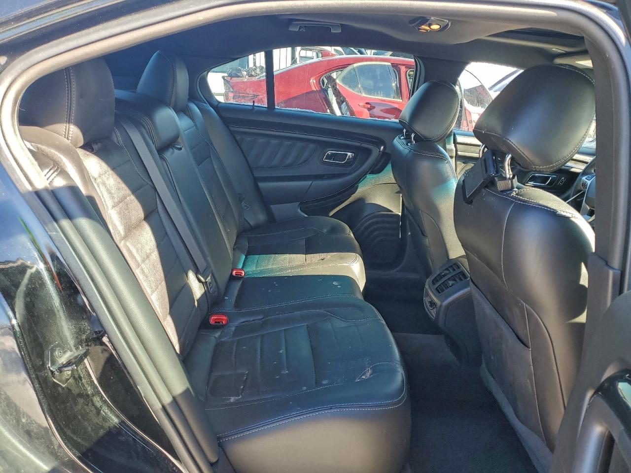 2015 FORD TAURUS SHO photo 10