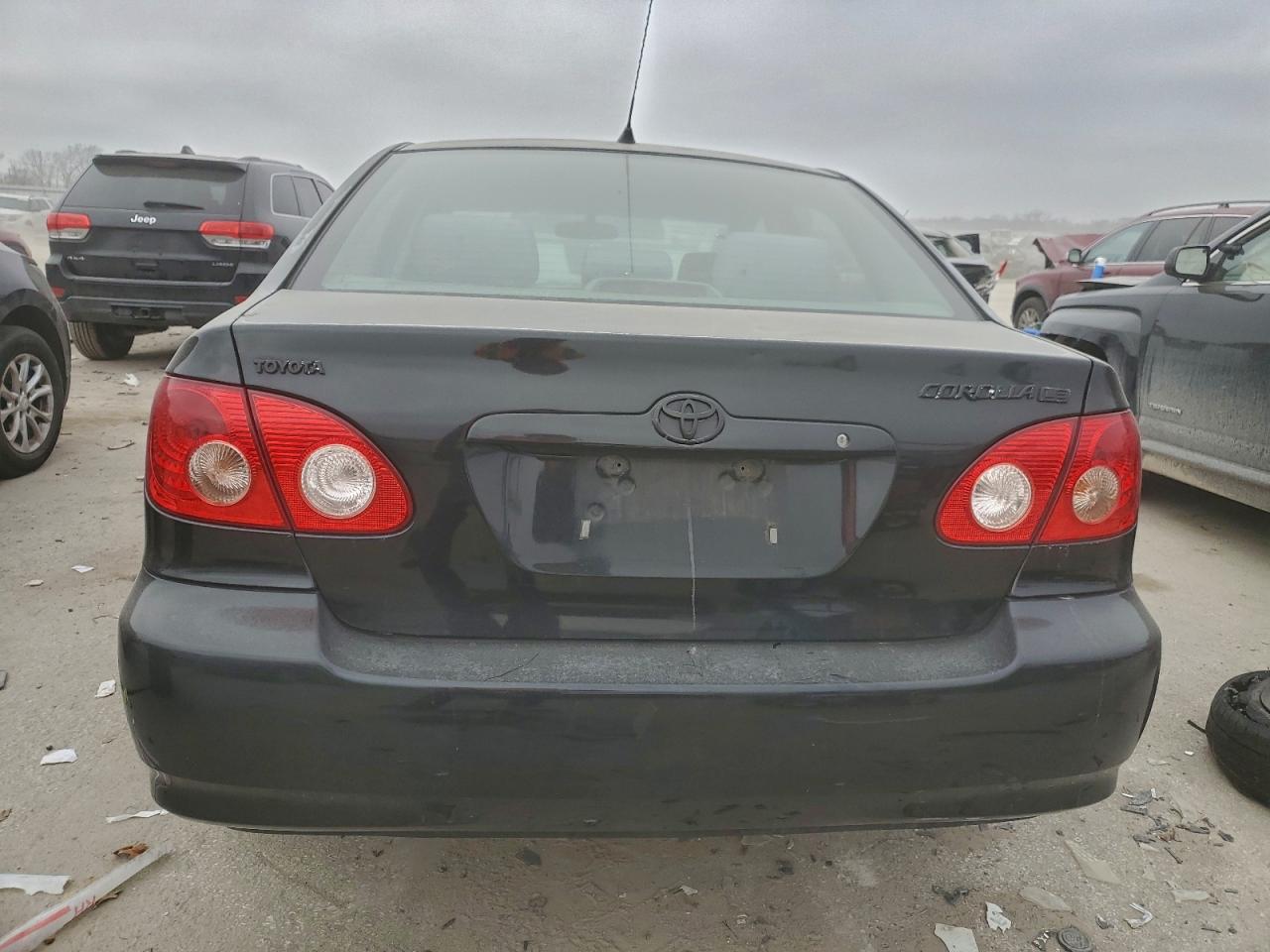 2005 TOYOTA COROLLA CE photo 6