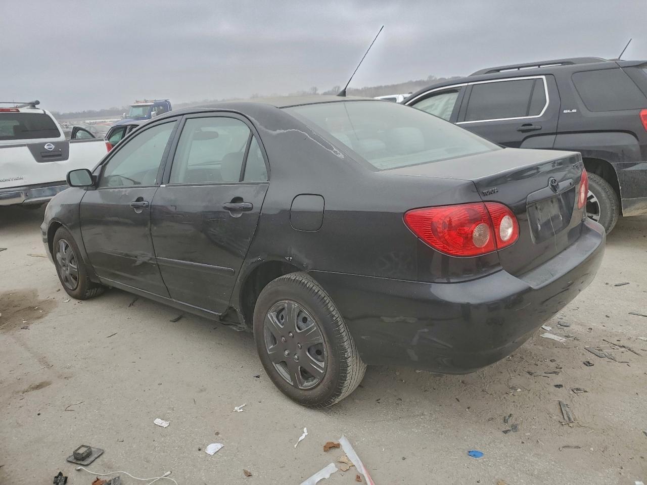 2005 TOYOTA COROLLA CE photo 2