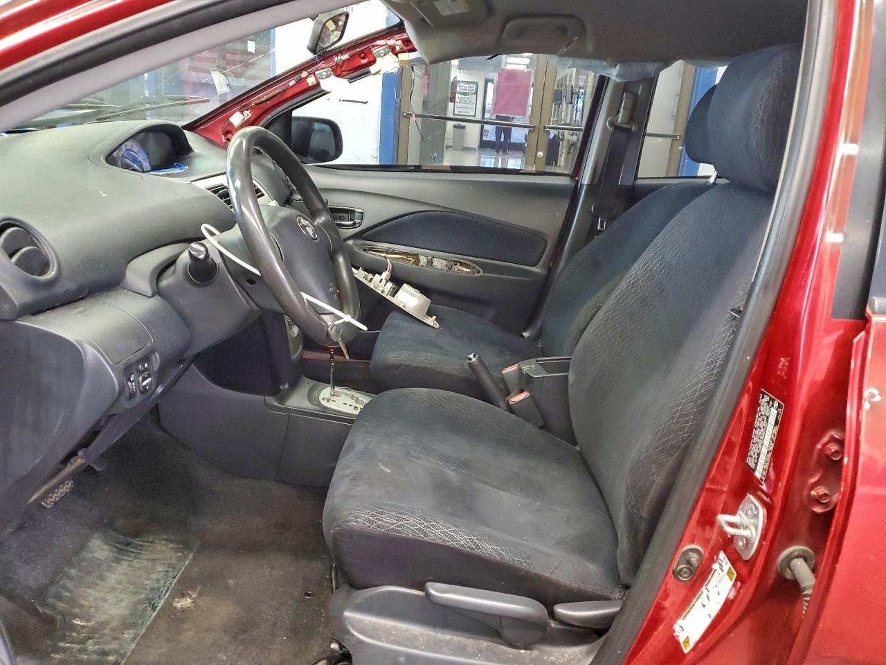 2008 TOYOTA YARIS photo 7