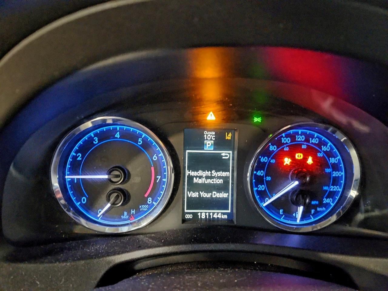 2019 TOYOTA COROLLA L photo 9