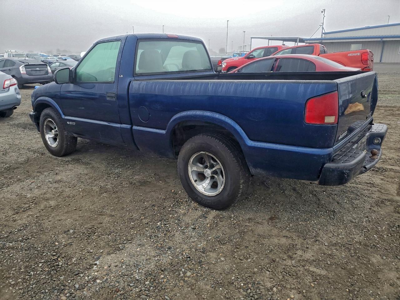 2001 CHEVROLET S TRUCK S10 photo 2