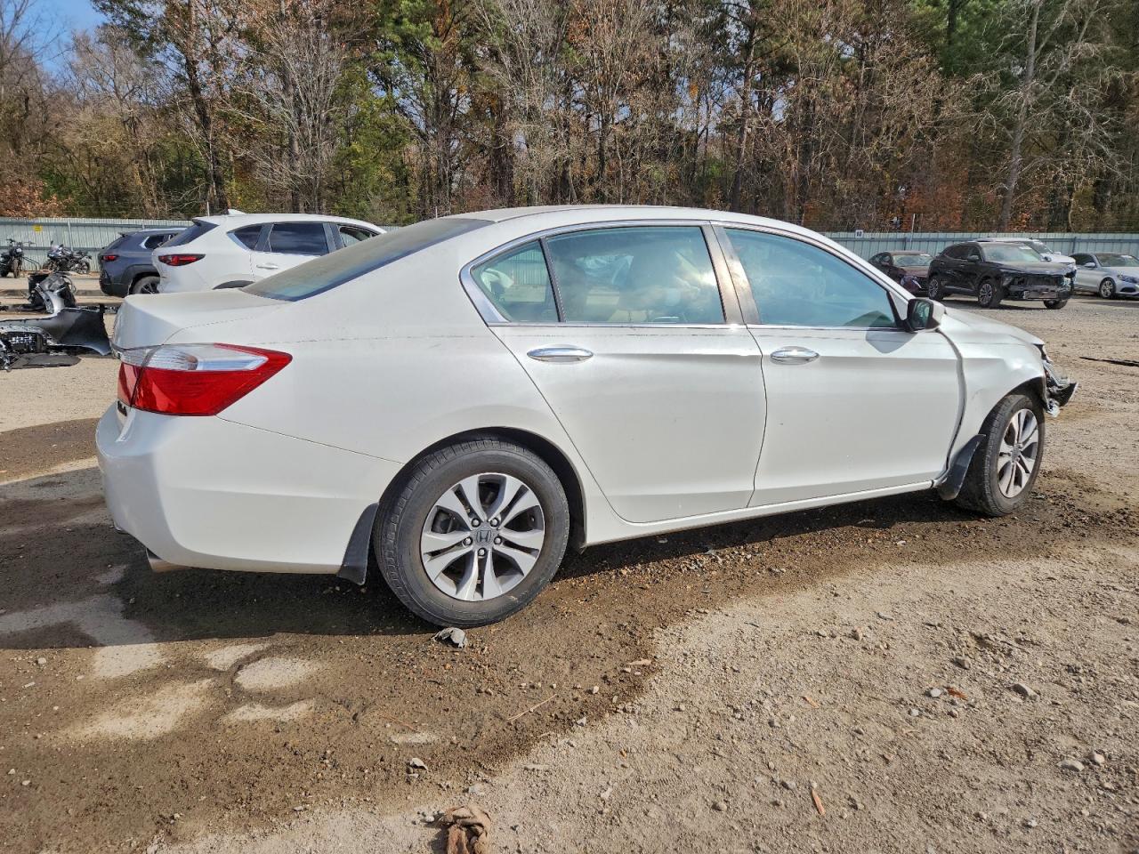 2013 HONDA ACCORD LX photo 3