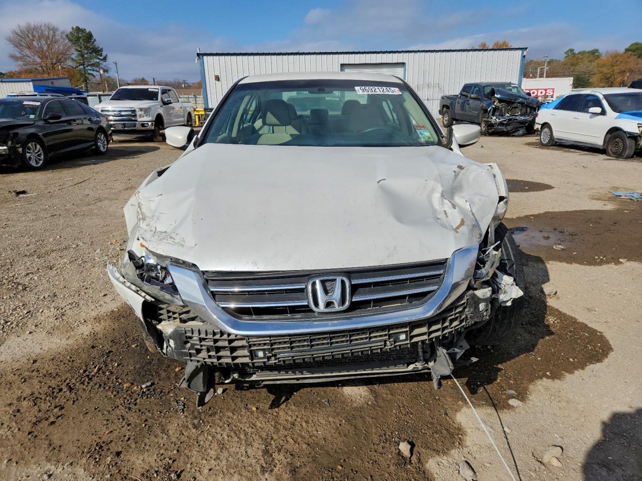 2013 HONDA ACCORD LX photo 5