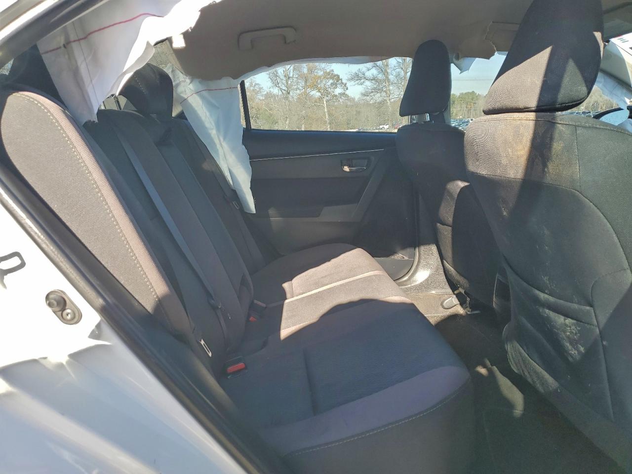 2019 TOYOTA COROLLA L photo 10
