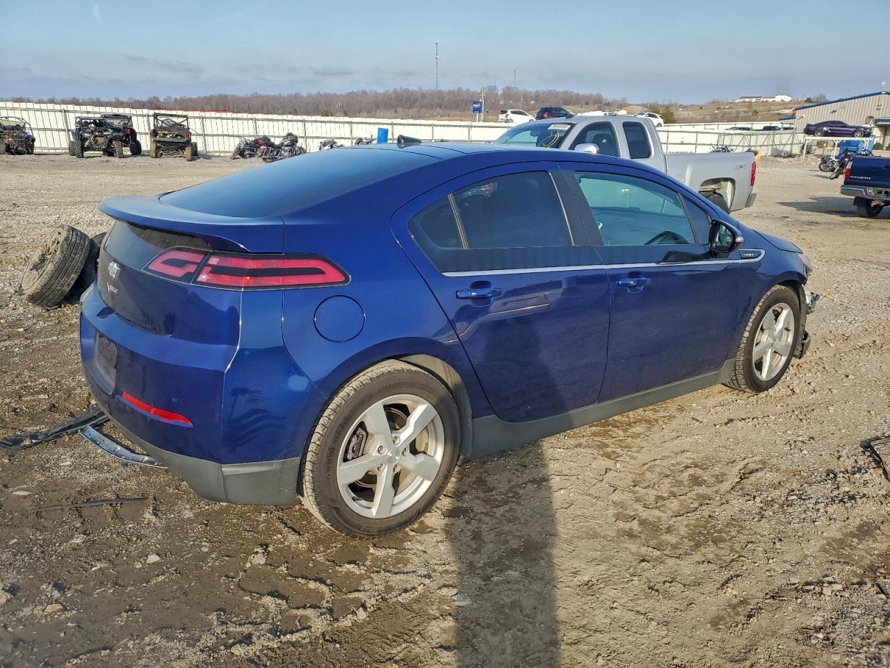 2013 CHEVROLET VOLT photo 3