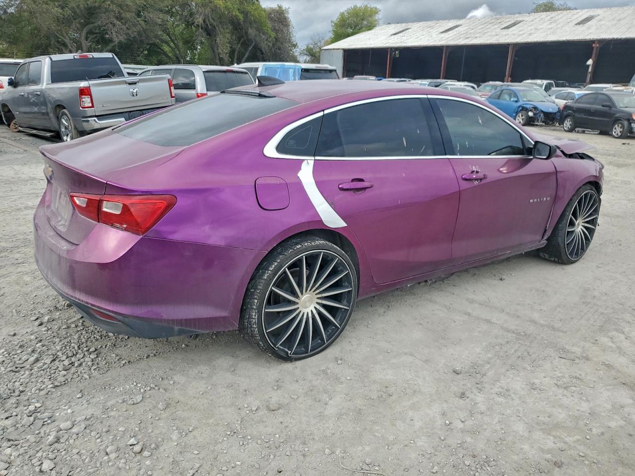 2022 CHEVROLET MALIBU LS photo 3