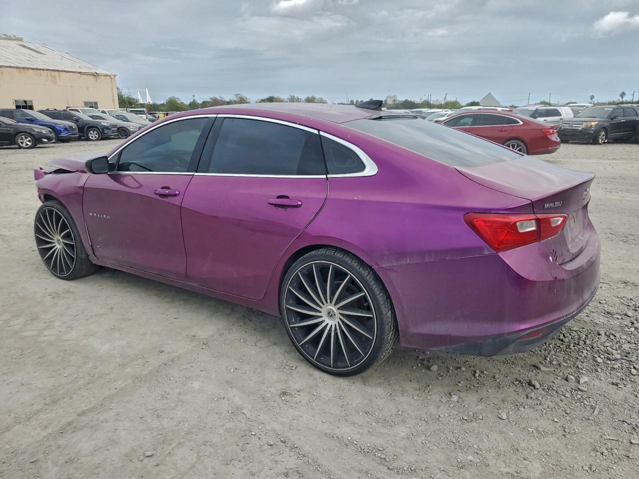2022 CHEVROLET MALIBU LS photo 2