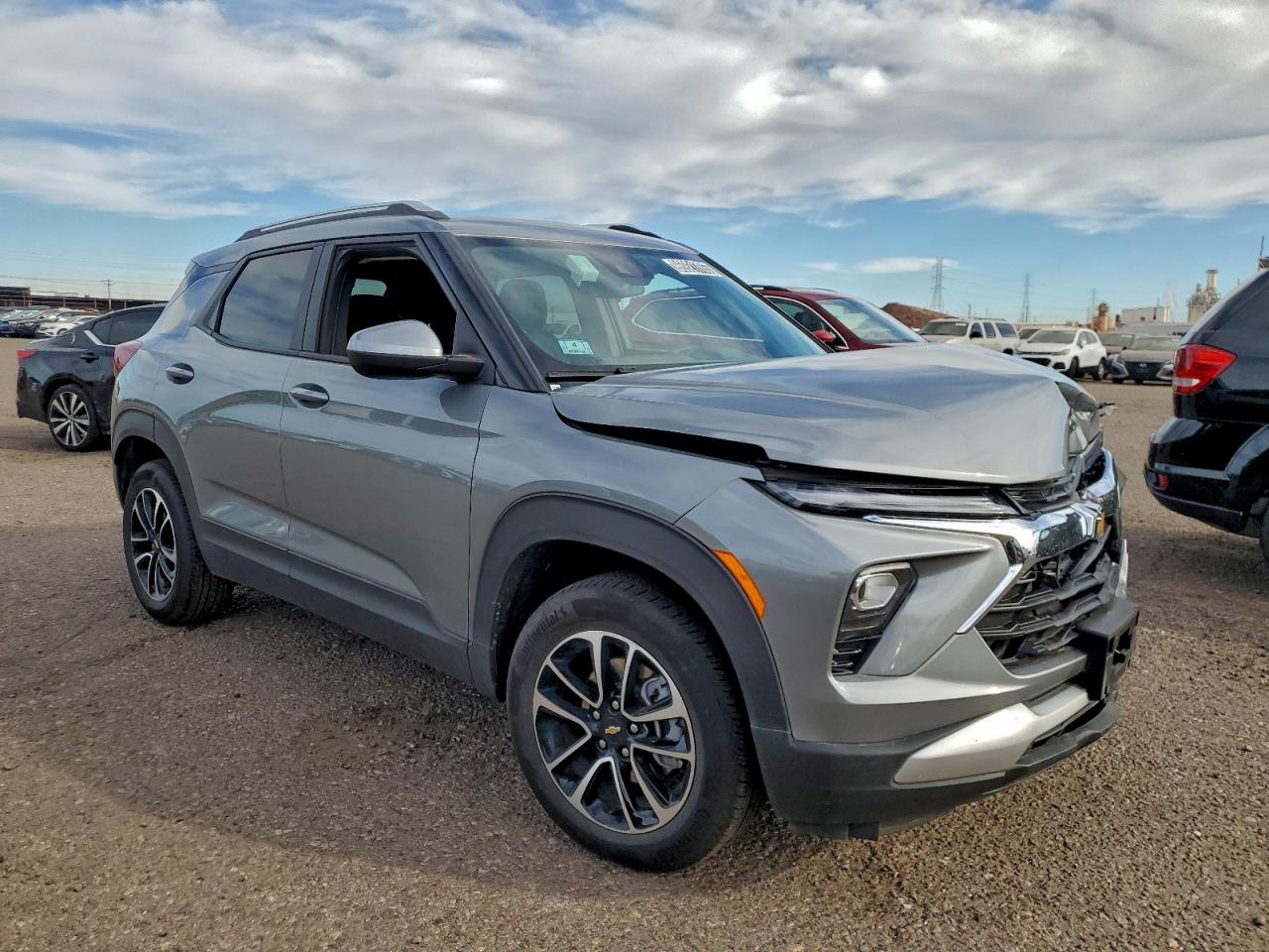 2025 CHEVROLET TRAILBLAZER LT photo 4