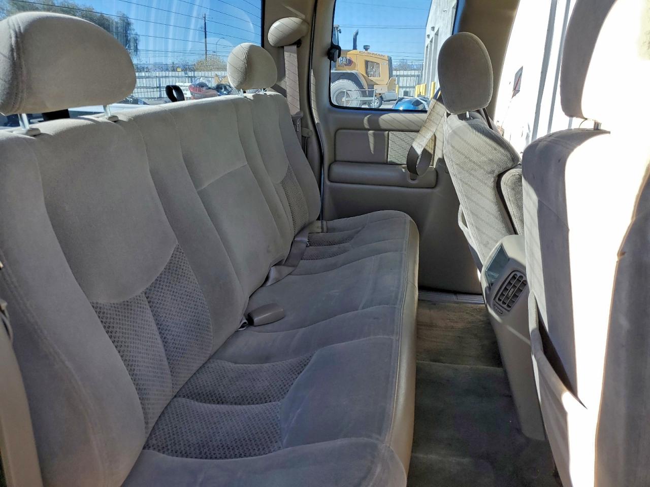 2004 CHEVROLET SILVERADO C1500 photo 10