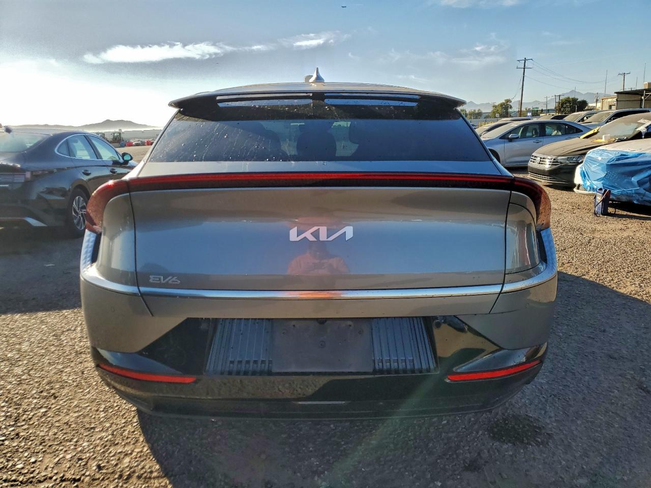 2024 KIA EV6 LIGHT photo 6