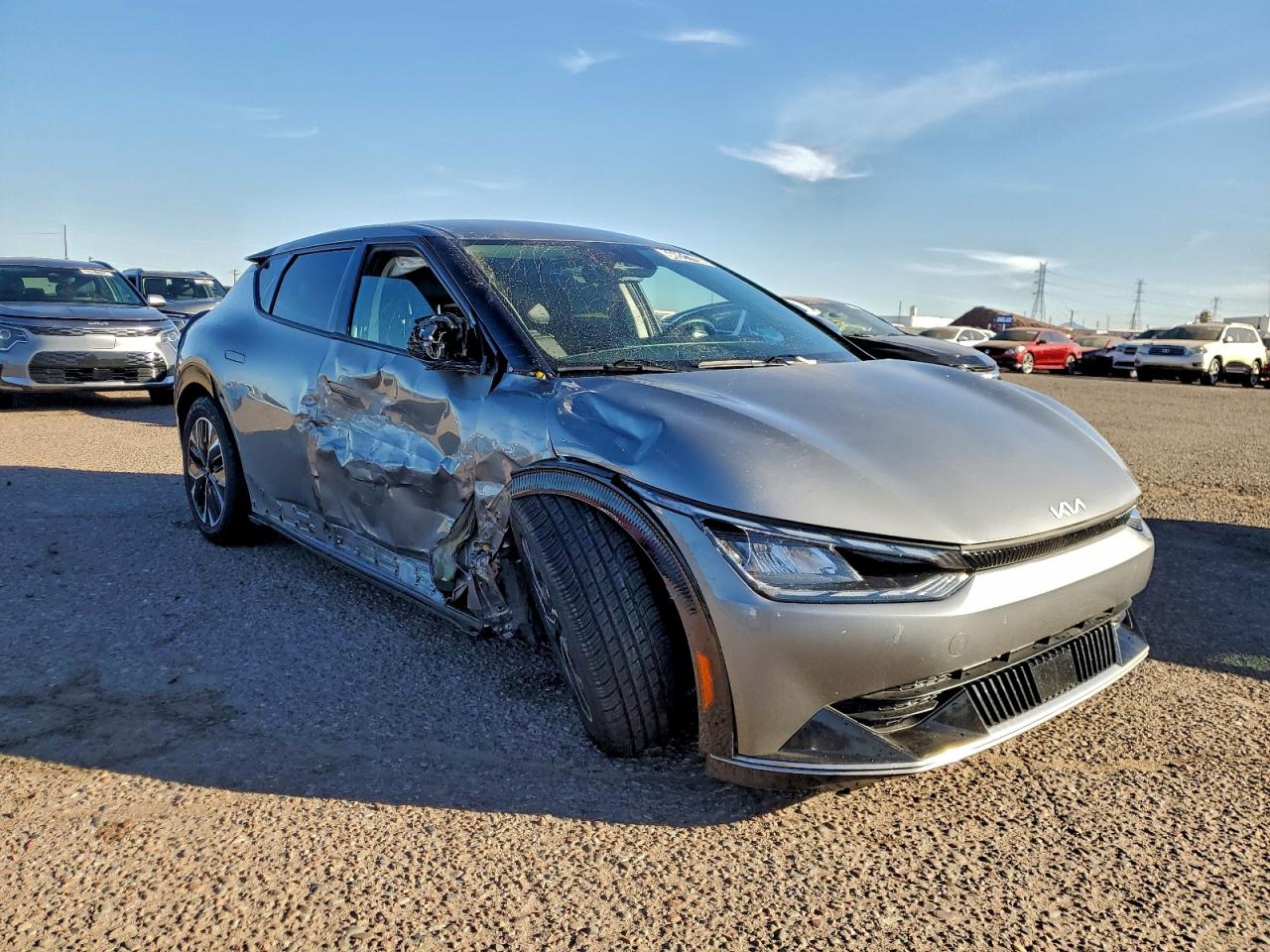 2024 KIA EV6 LIGHT photo 4