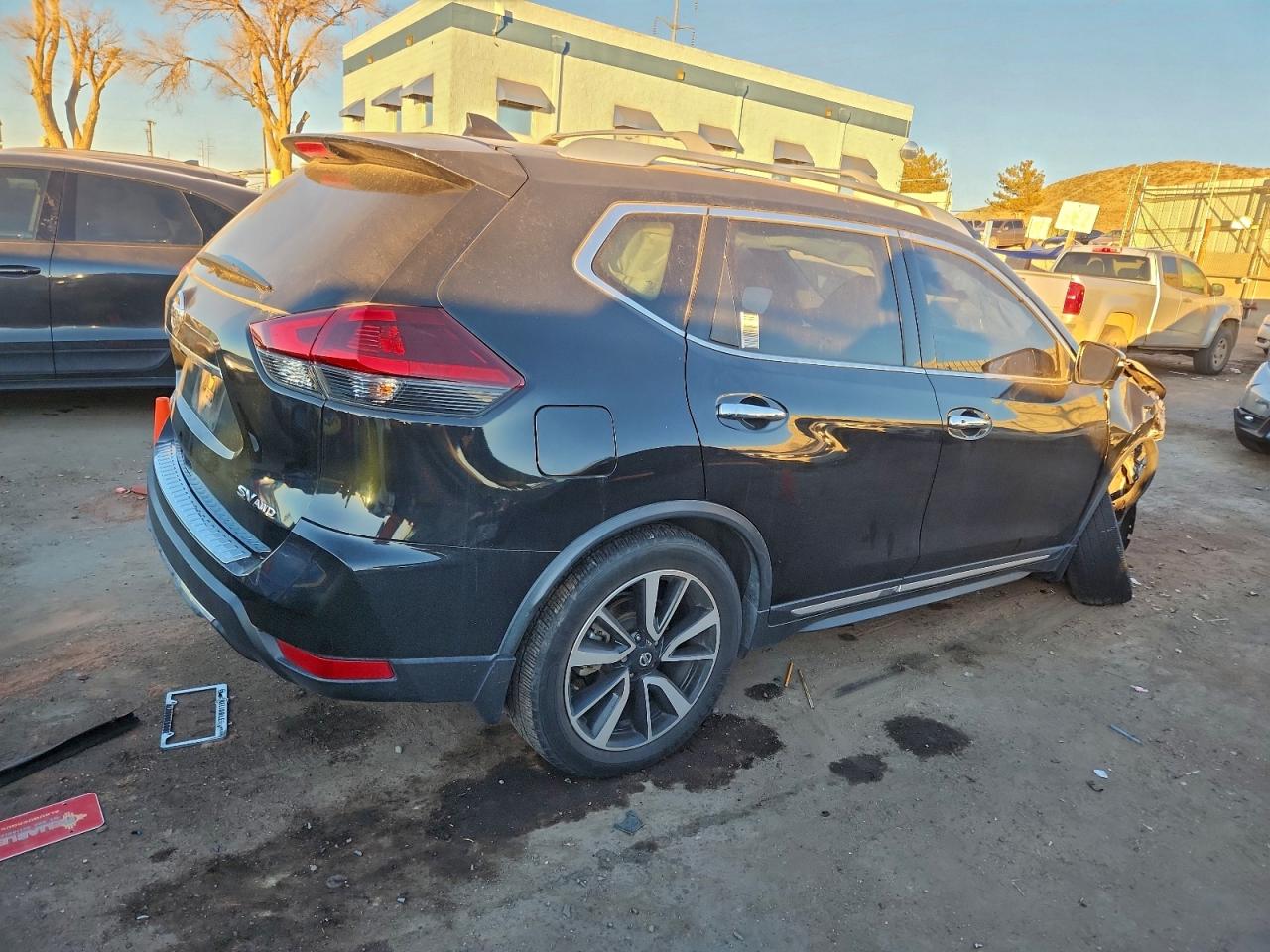 2018 NISSAN ROGUE S photo 3