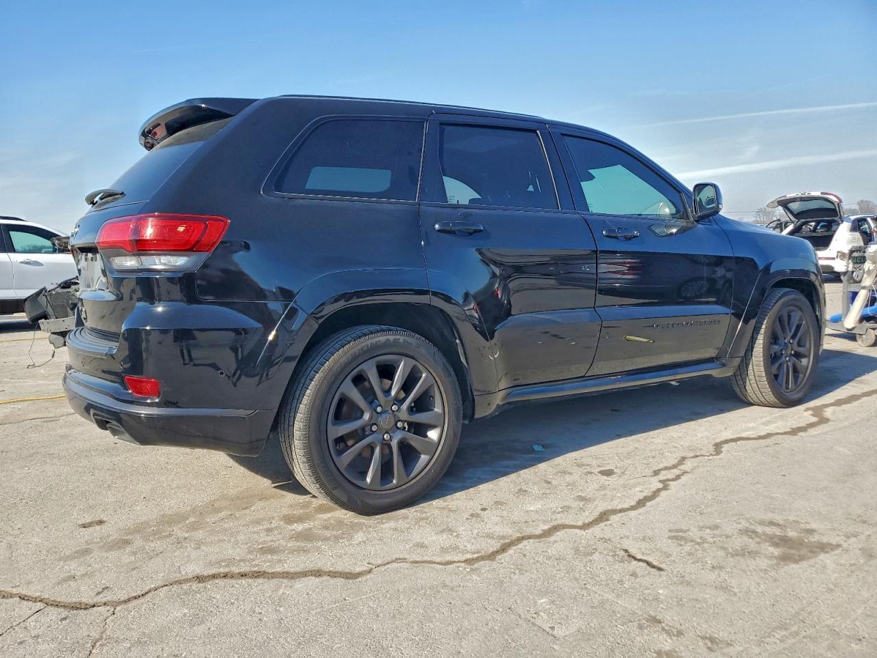 2018 JEEP GRAND CHEROKEE OVERLAND photo 5