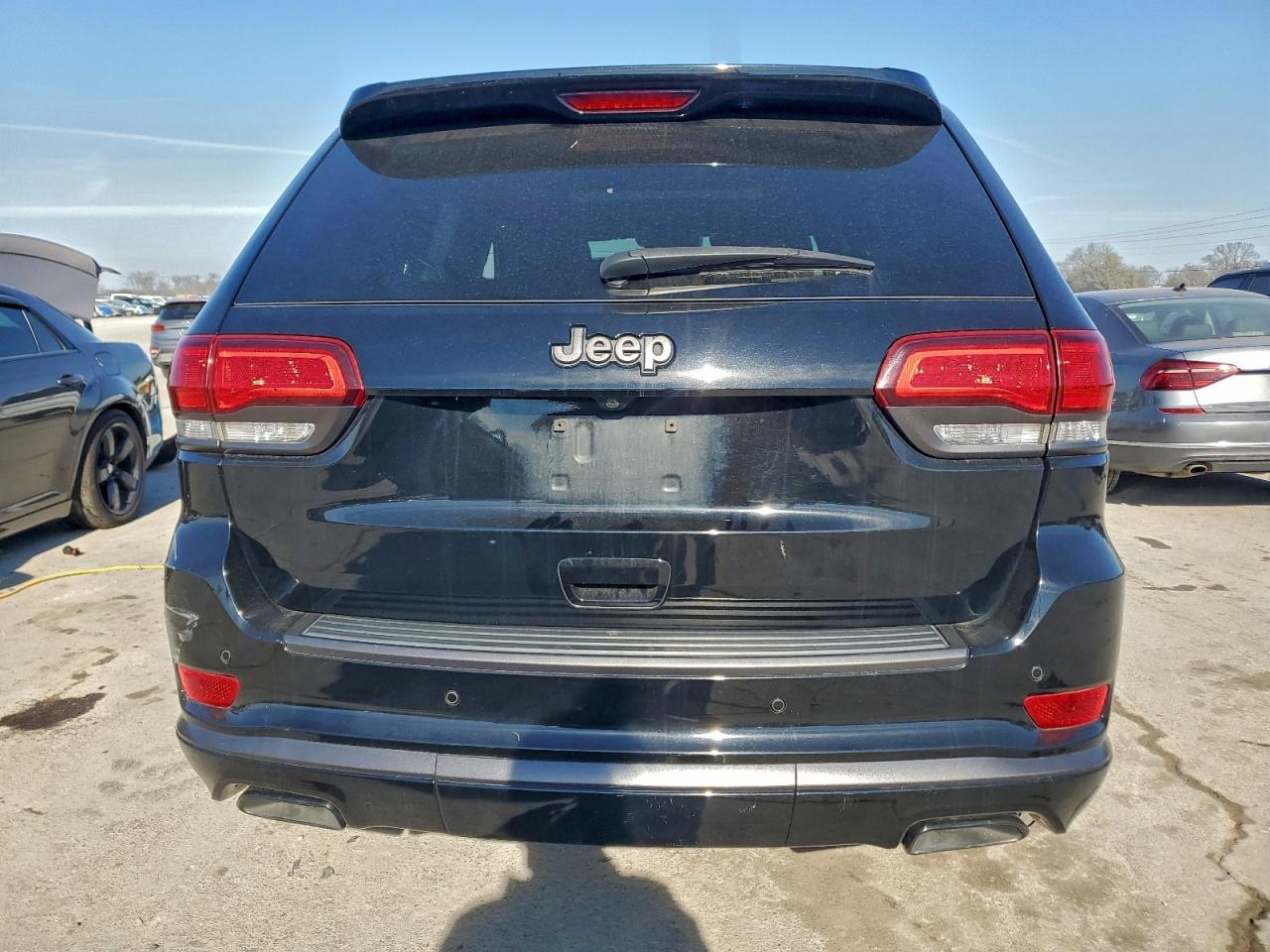 2018 JEEP GRAND CHEROKEE OVERLAND photo 11