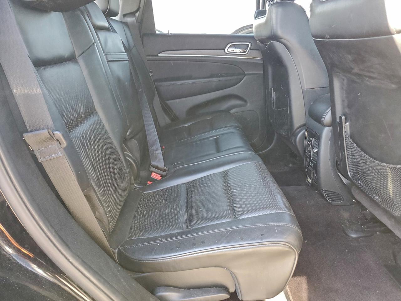 2018 JEEP GRAND CHEROKEE OVERLAND photo 19