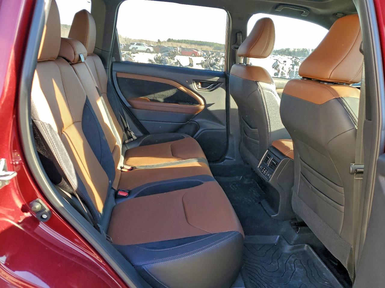 2025 SUBARU FORESTER photo 21