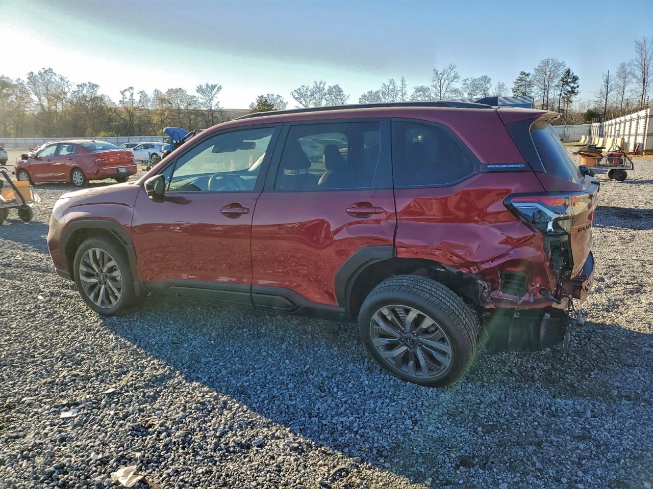 2025 SUBARU FORESTER photo 3