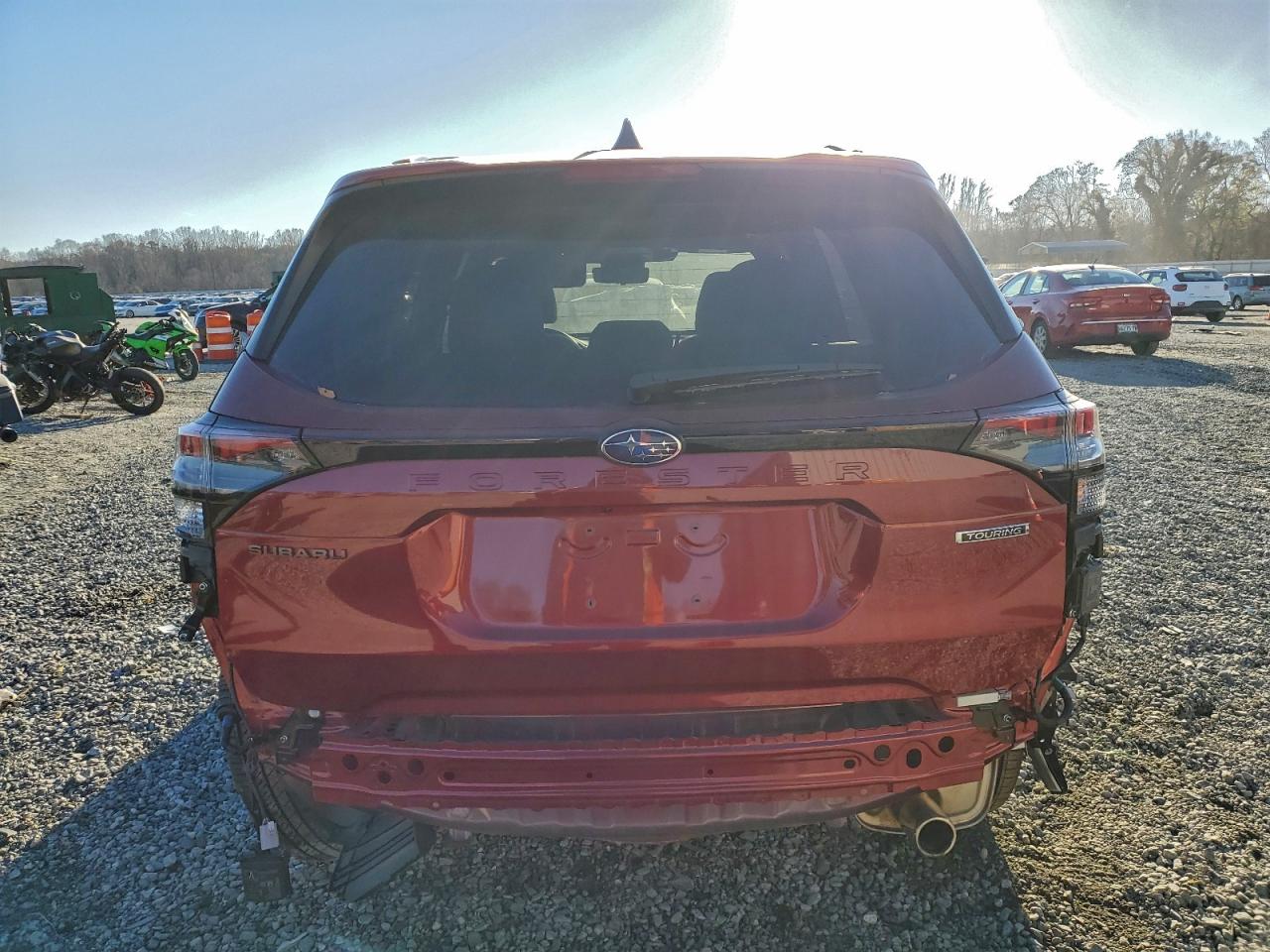2025 SUBARU FORESTER photo 11