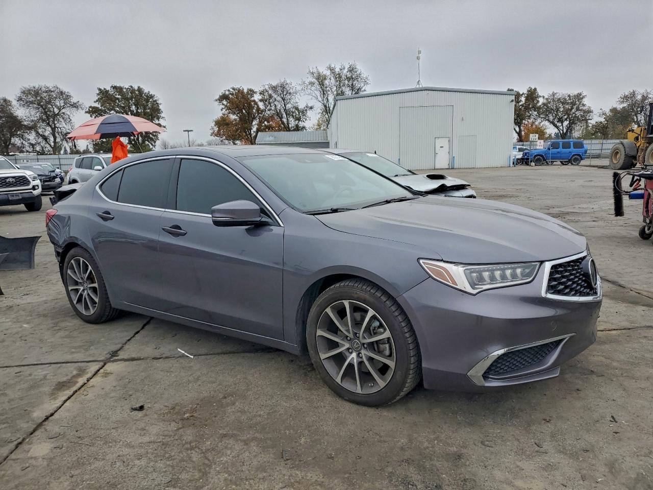 2018 ACURA TLX photo 4