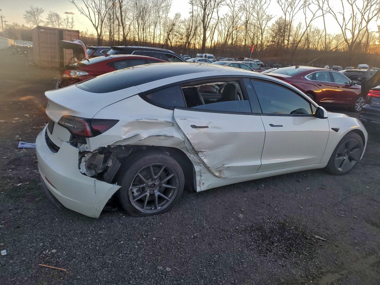 2022 TESLA MODEL 3 photo 3