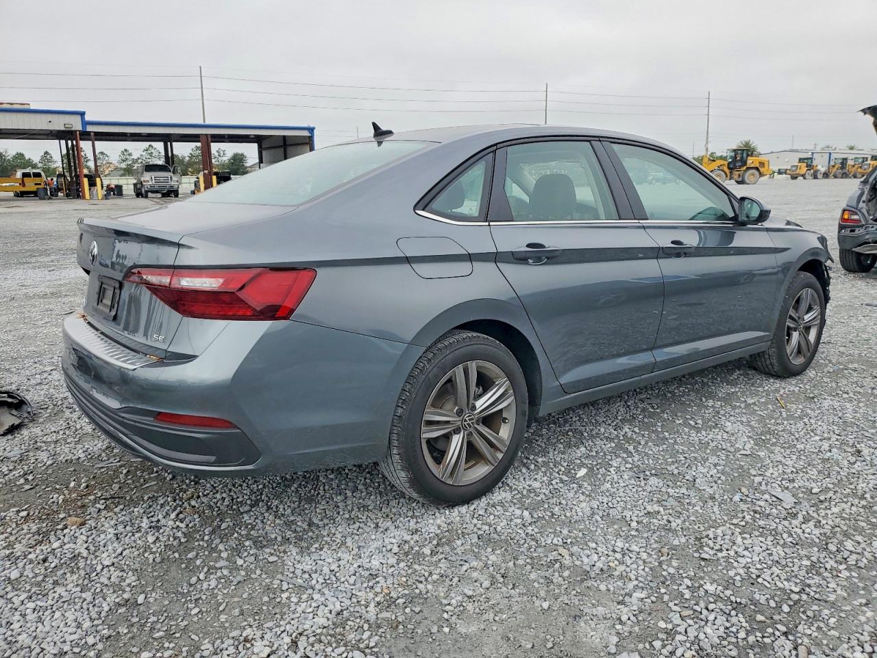 2023 VOLKSWAGEN JETTA SE photo 3