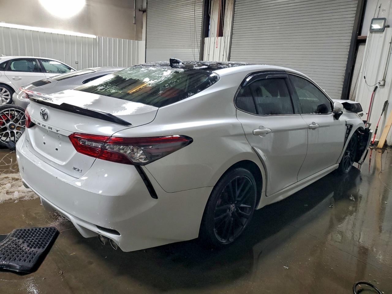 2021 TOYOTA CAMRY XSE photo 3