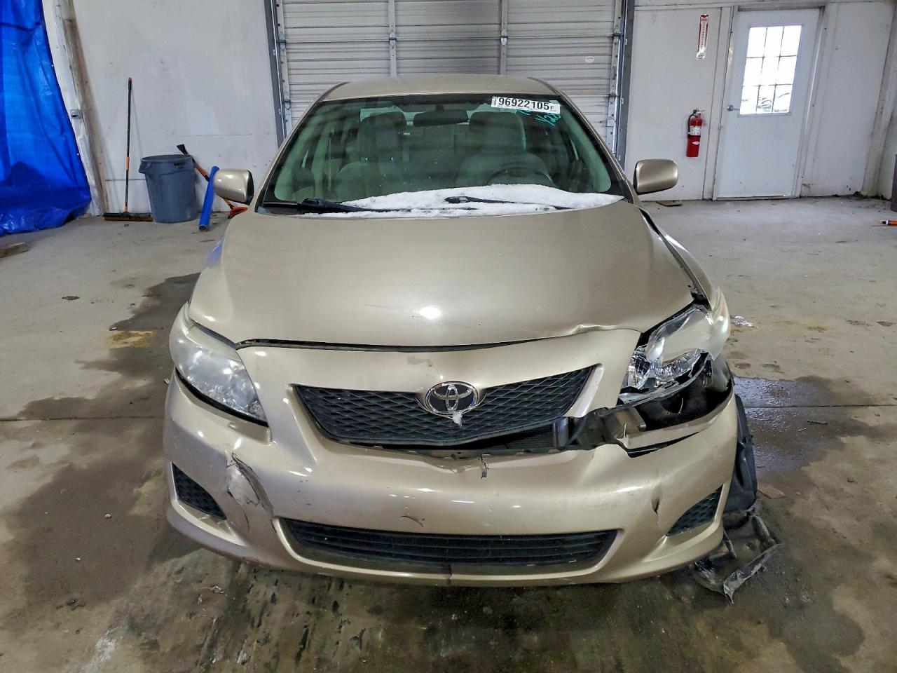 2010 TOYOTA COROLLA BASE photo 5