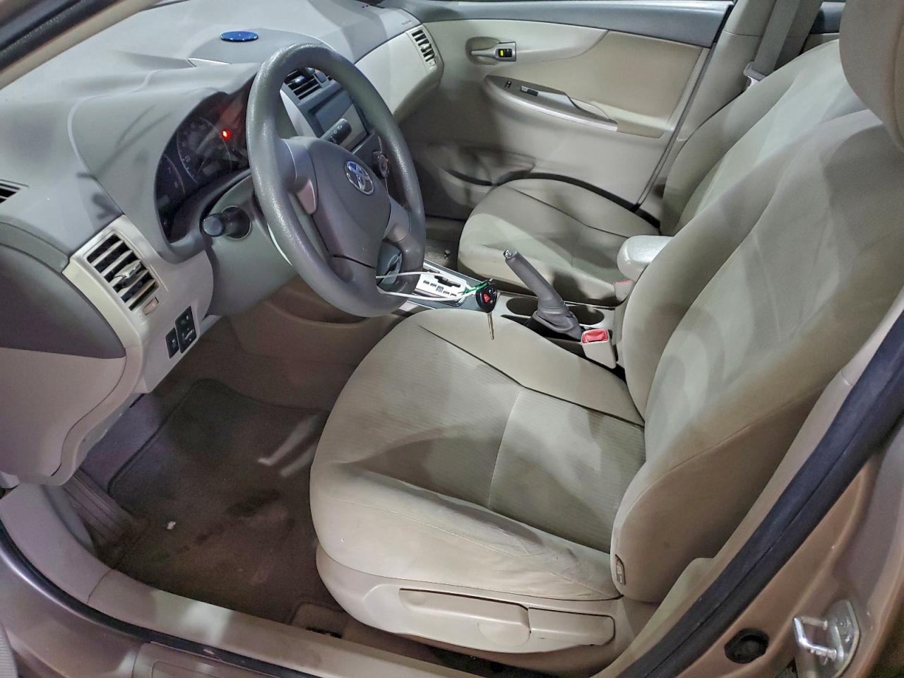 2010 TOYOTA COROLLA BASE photo 7