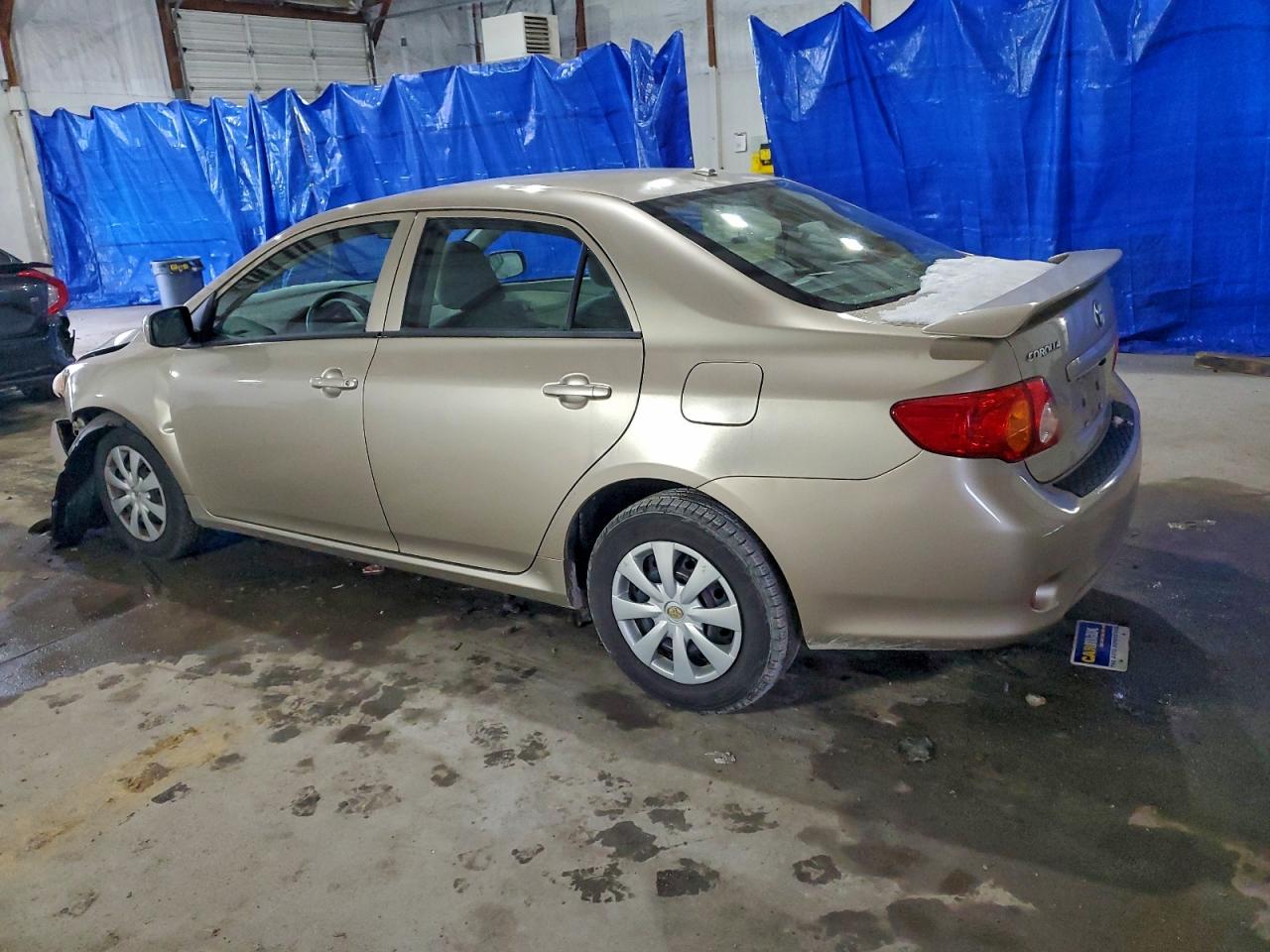 2010 TOYOTA COROLLA BASE photo 2