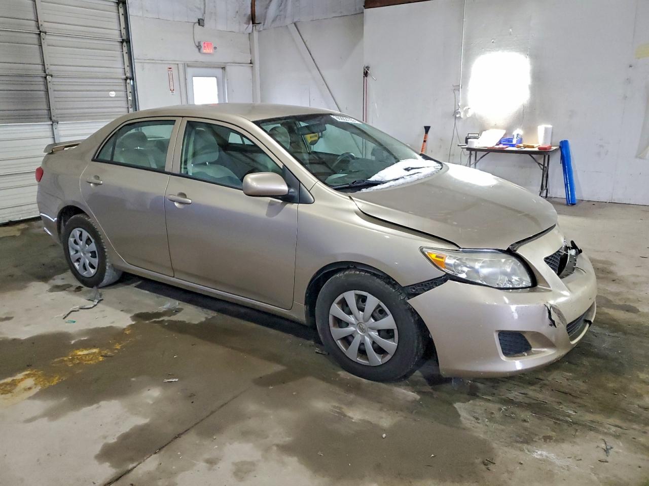 2010 TOYOTA COROLLA BASE photo 4