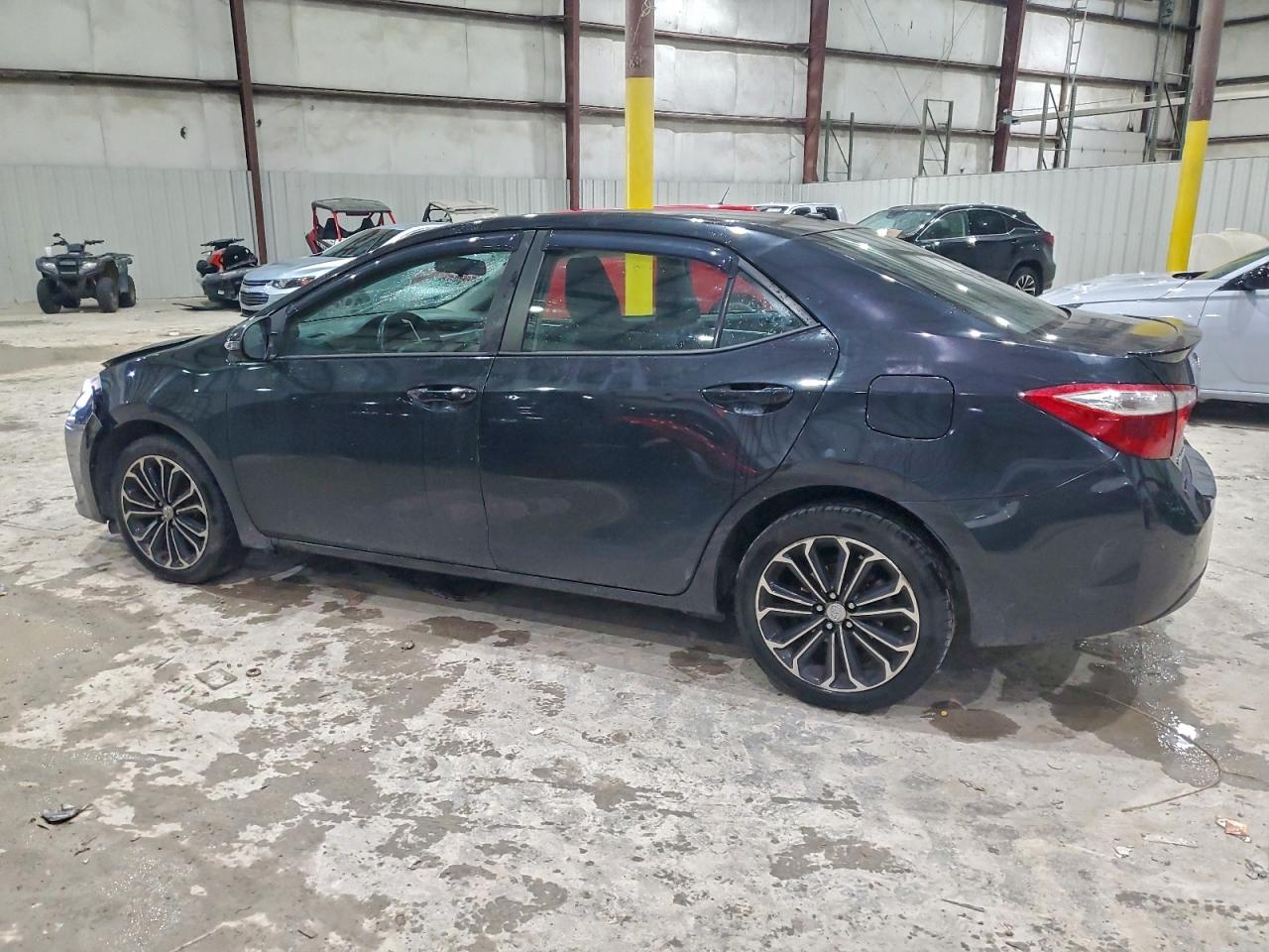 2016 TOYOTA COROLLA L photo 2
