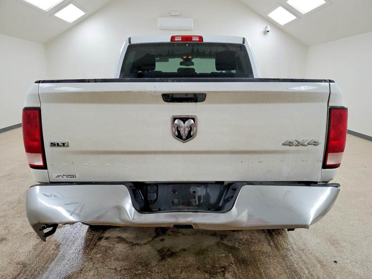 2023 RAM 1500 CLASSIC SLT photo 6
