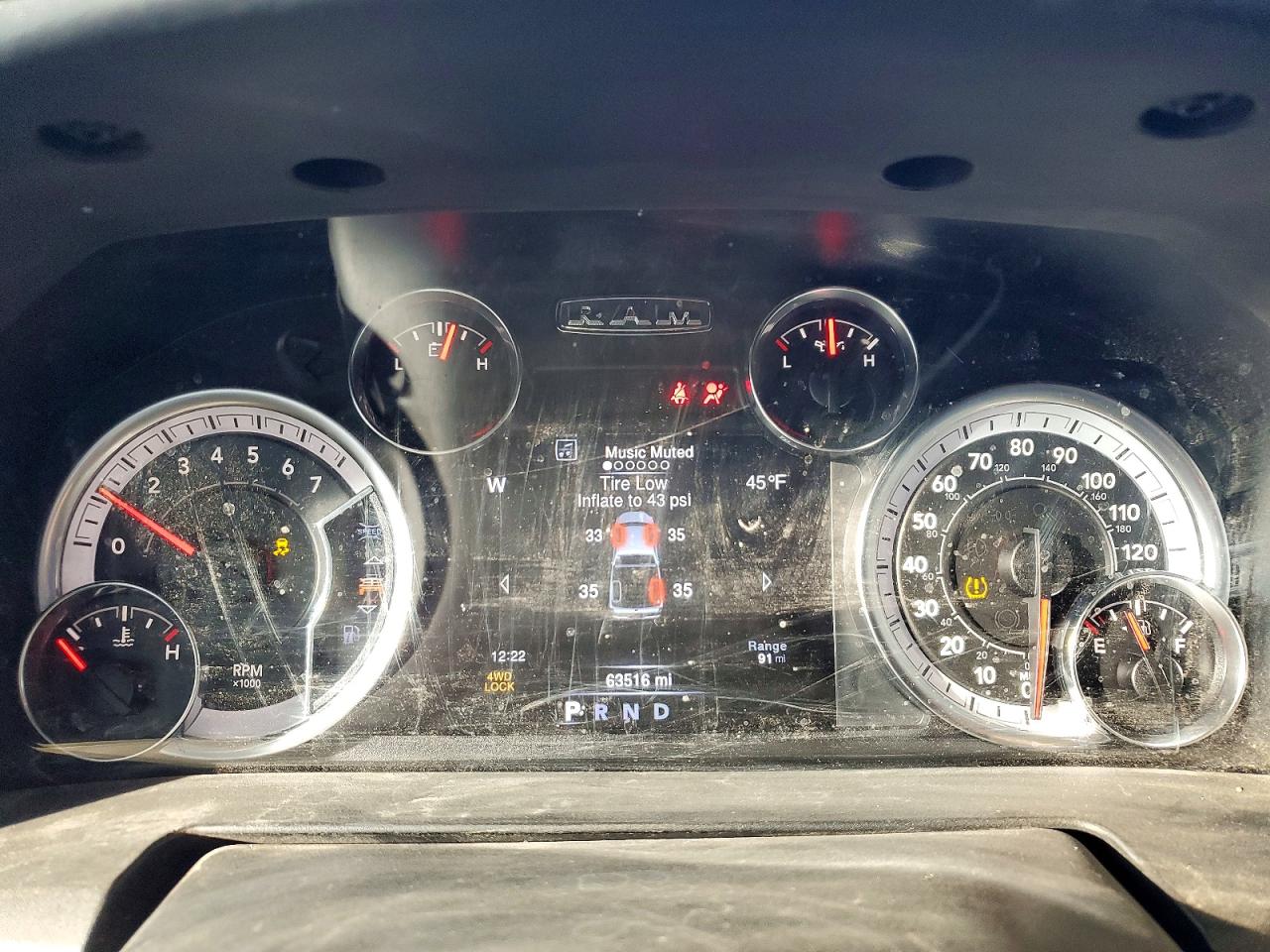 2023 RAM 1500 CLASSIC SLT photo 9