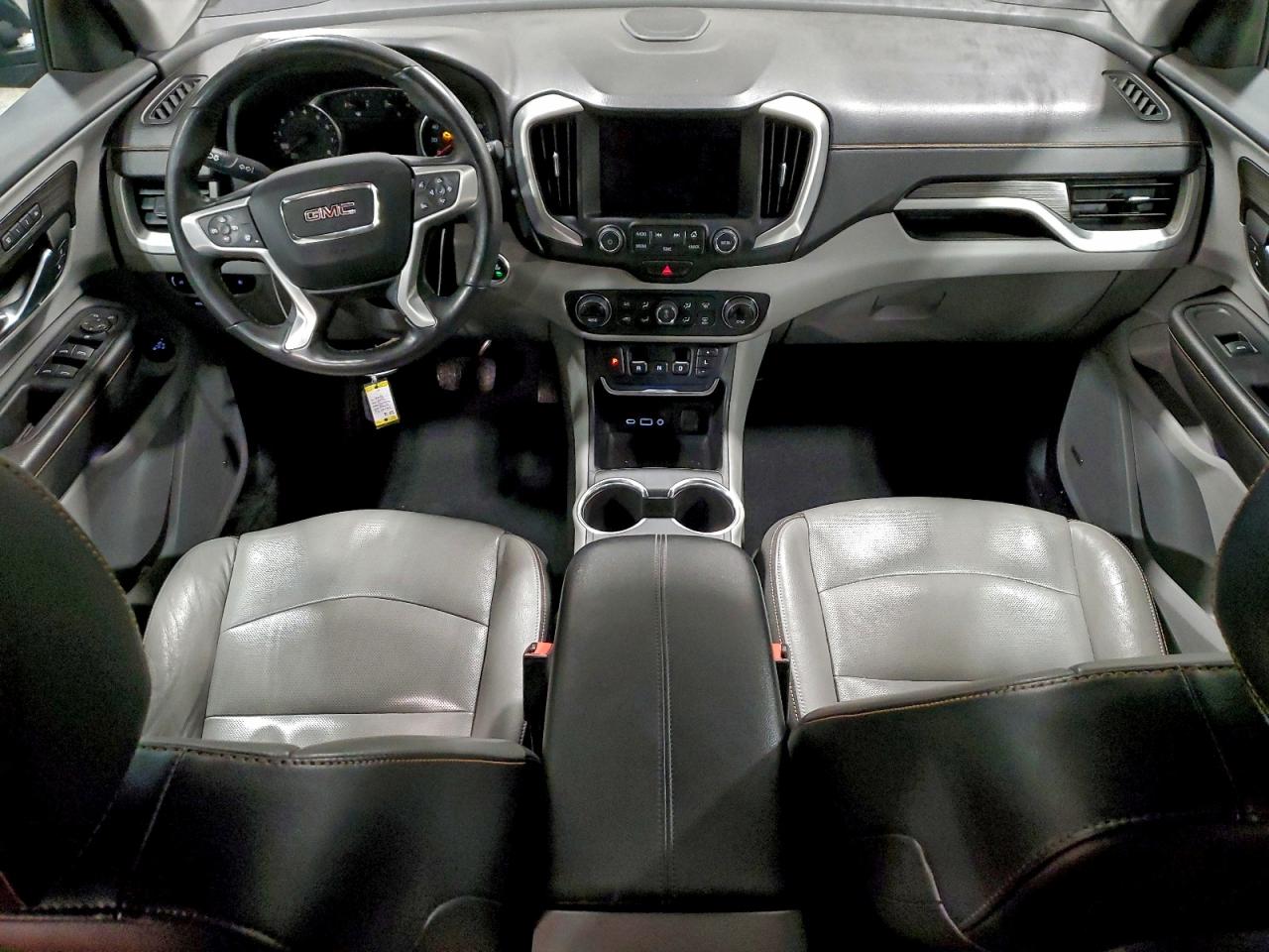 2018 GMC TERRAIN SLT photo 8