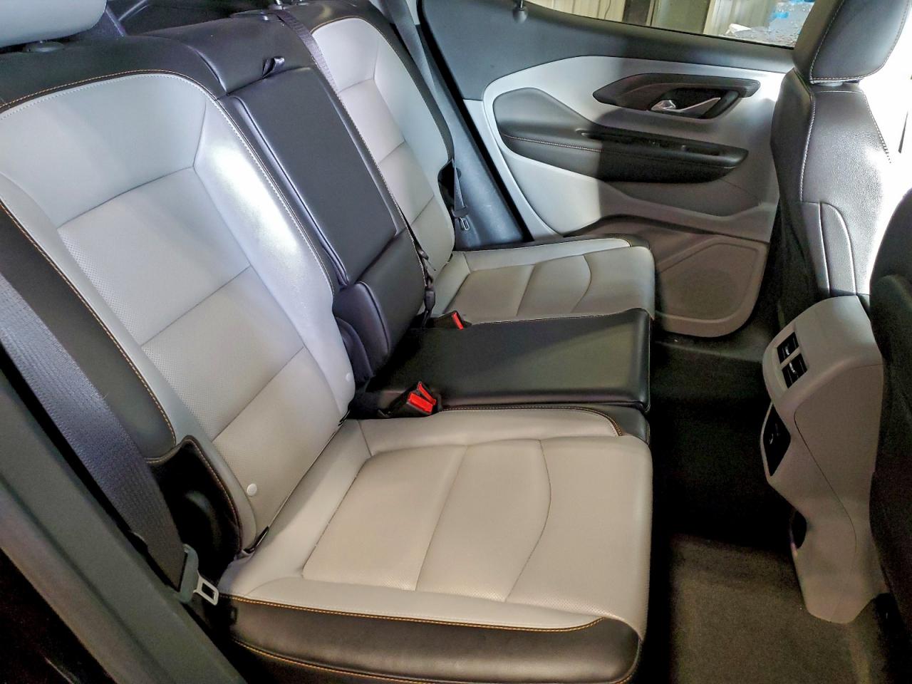 2018 GMC TERRAIN SLT photo 10
