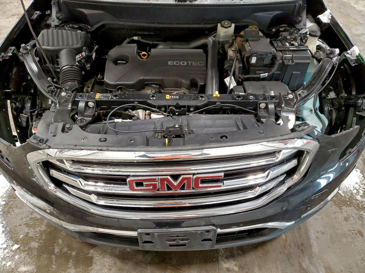 2018 GMC TERRAIN SLT photo 11